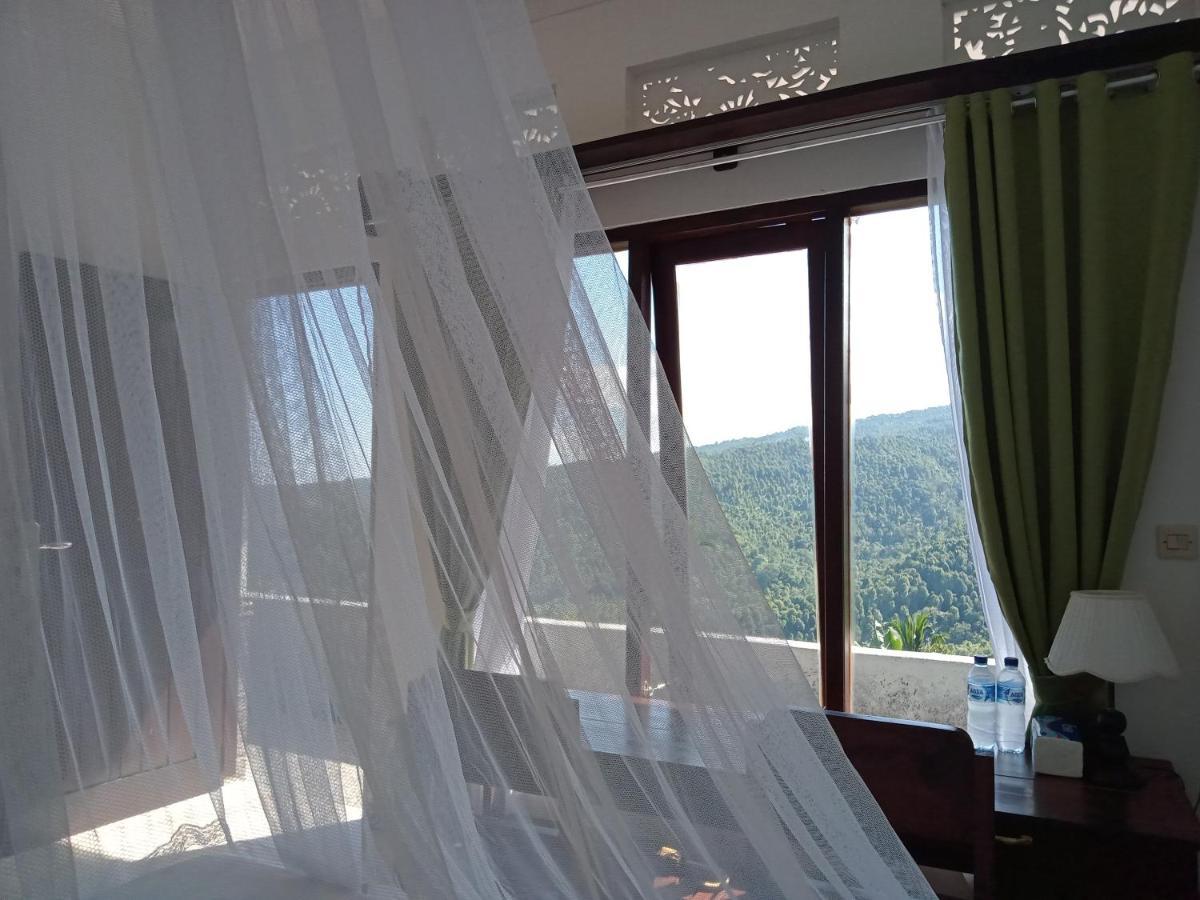 Aris Homestay And Warung Made Munduk Eksteriør bilde