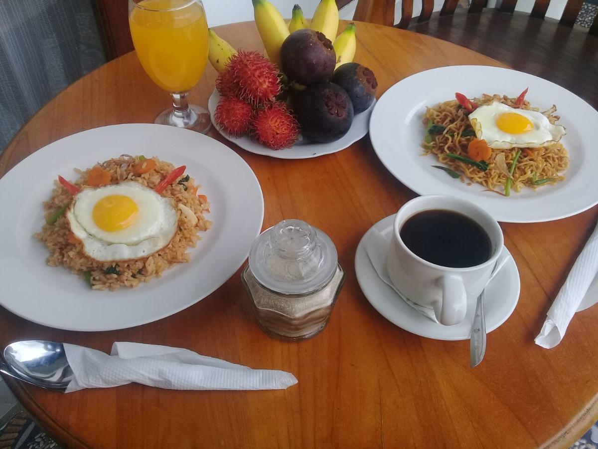 Aris Homestay And Warung Made Munduk Eksteriør bilde